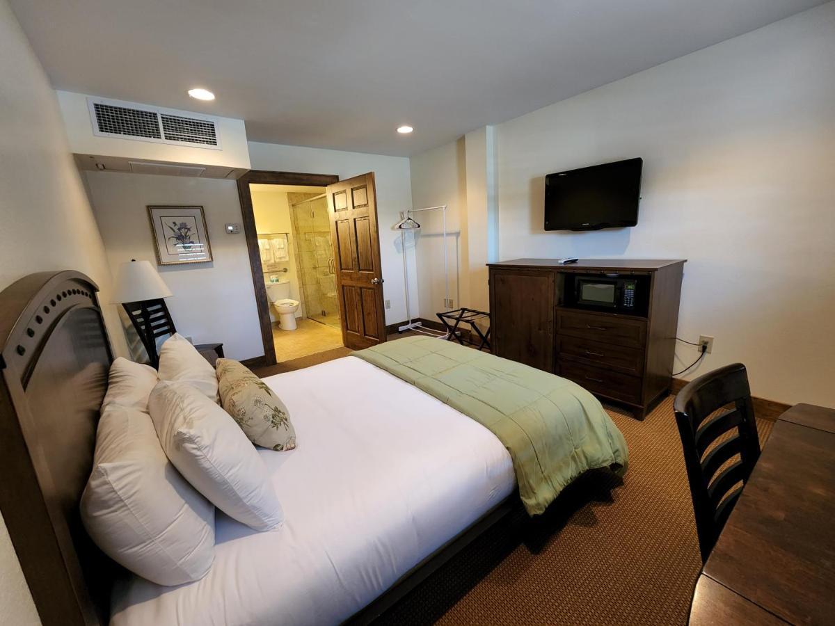 The Inn At Shady Lawn Newland Экстерьер фото